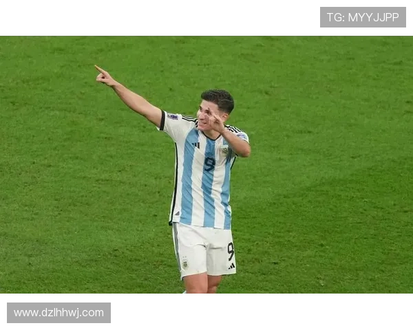 阿根廷队长足球传奇壁纸展现激情与荣耀瞬间